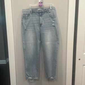 Risen Straight Leg Jeans